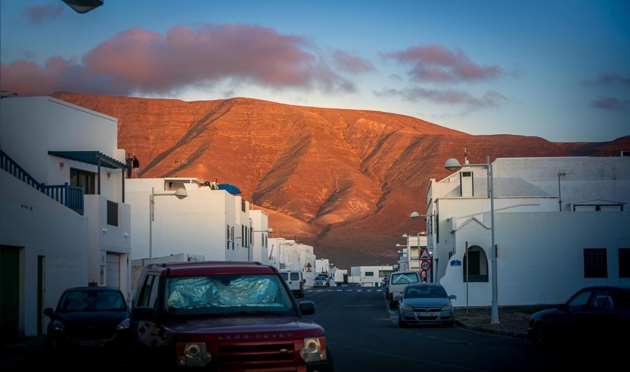 Volcanokite Apartments Famara Exterior foto